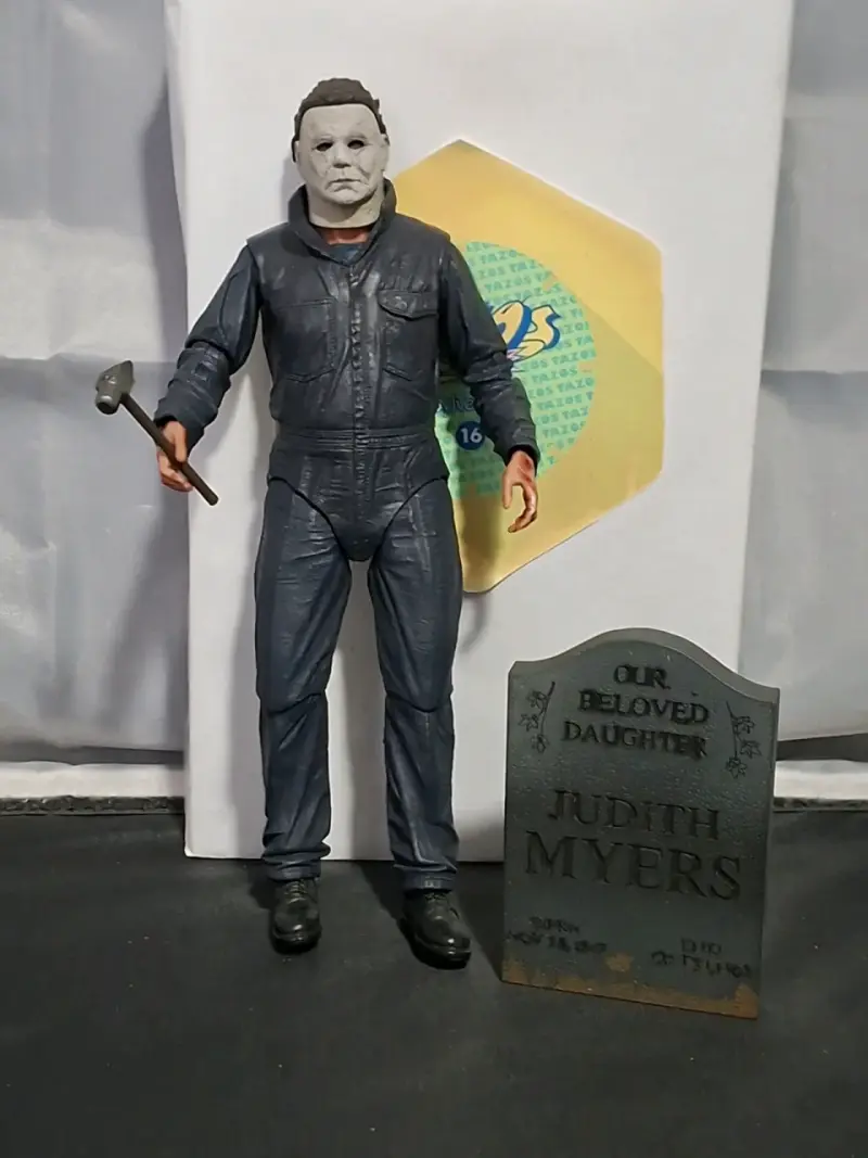 Figura de acción Michael Myers con martillo Terror - 4
