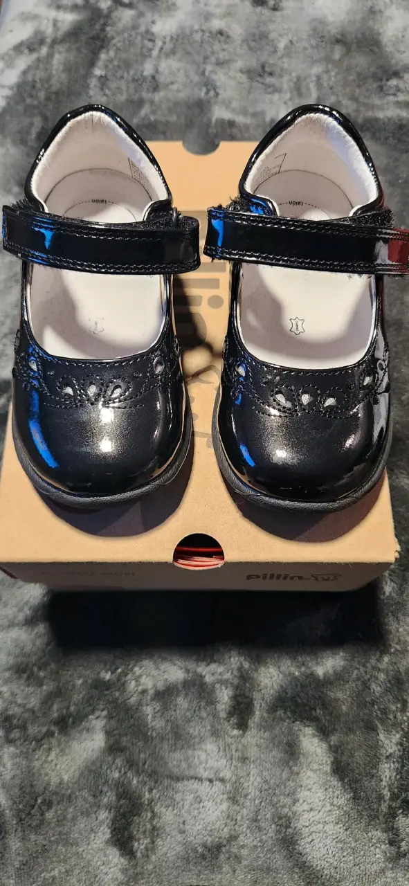 Zapatos de charol para bebé niña Pillin - 1