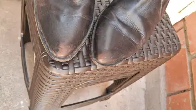 Botas vaqueras de cuero marrón - miniatura 3