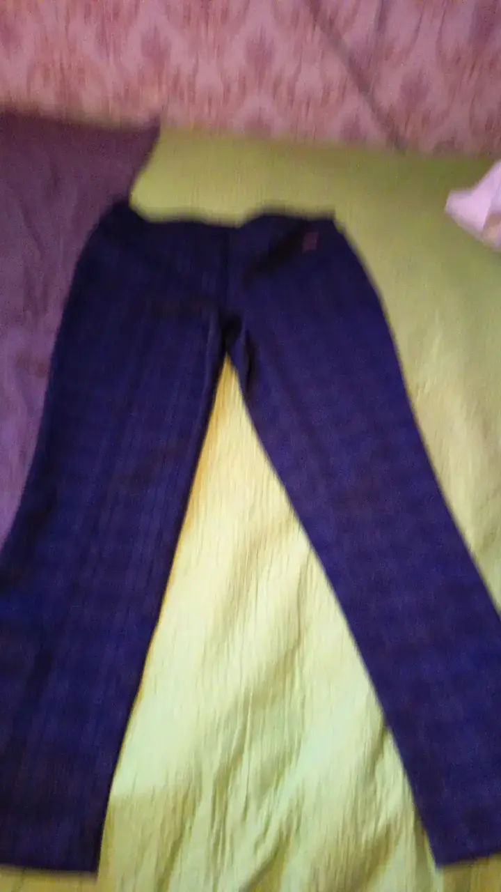 Pantalones de tela a cuadros azul oscuro