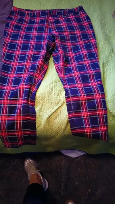 Pantalones a cuadros rojos y azules para mujer - miniatura 2