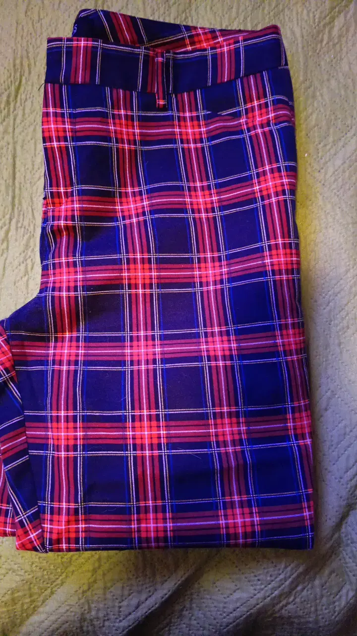 Pantalones a cuadros rojos y azules para mujer - 3