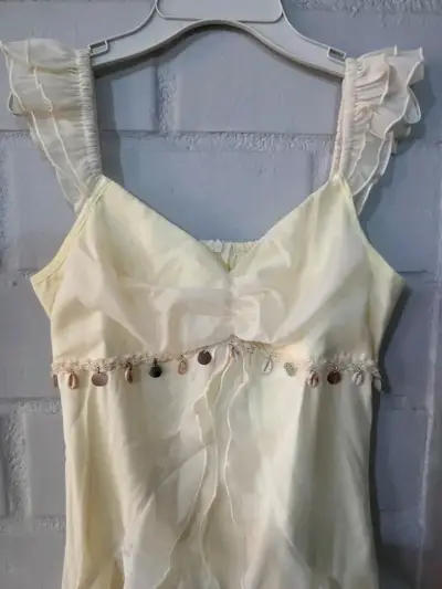 Vestido largo blanco con volantes y adornos - miniatura 2