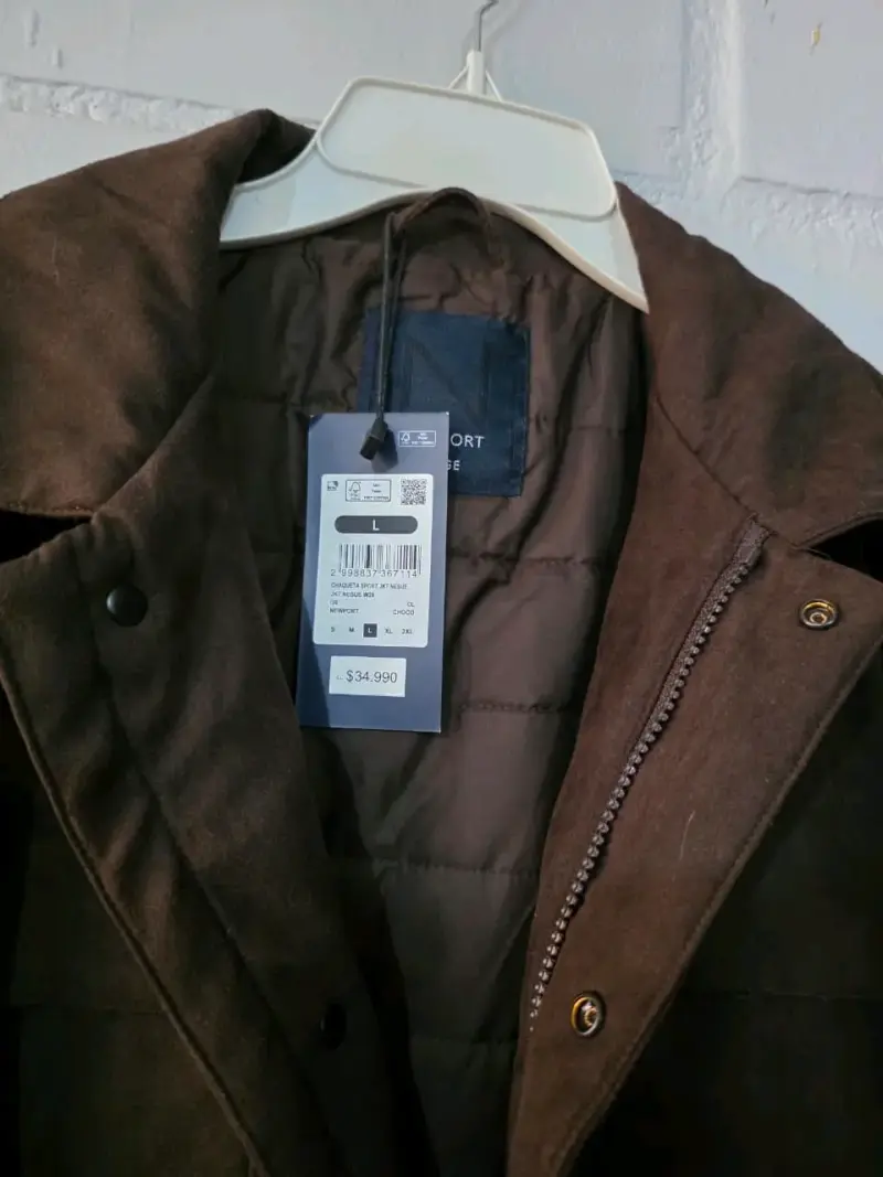 Chaqueta marrón de hombre con cierre y botones - 2