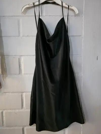 Vestido negro elegante H&M Divided - miniatura 1