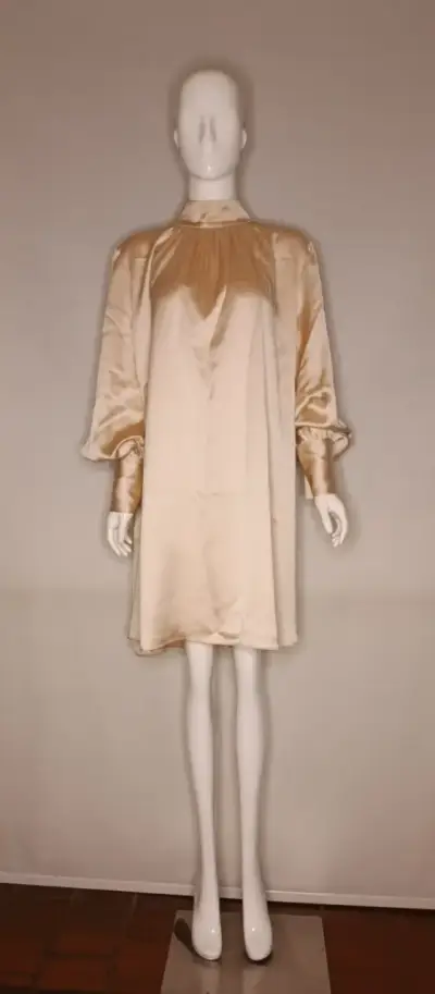 Línea Style - Vestido Satinado Beige H&M XL. - miniatura 1