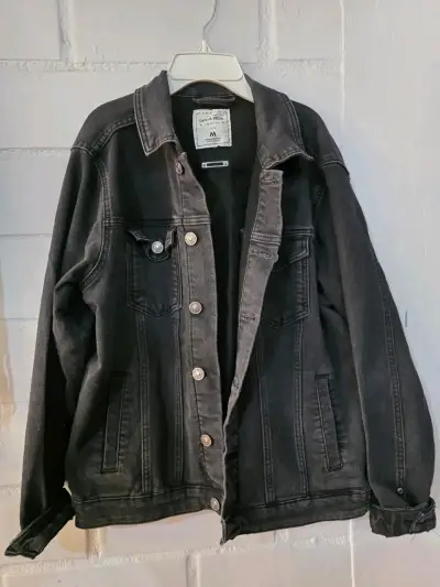 Chaqueta de mezclilla negra talla M - miniatura 1