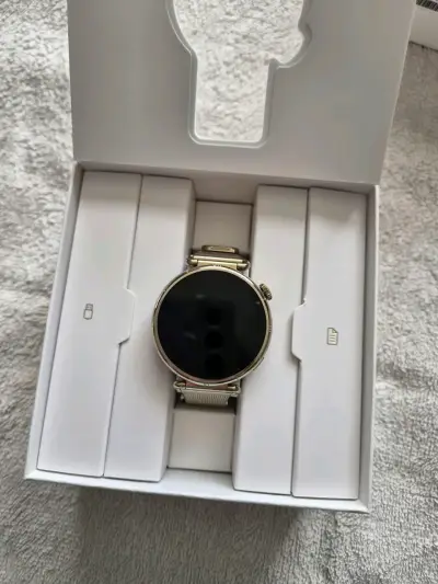 Huawei Watch GT 6 con correa metálica - miniatura 6