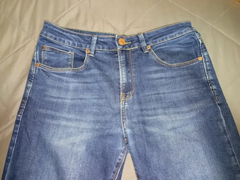 Jeans de mezclilla azul para hombre - 3