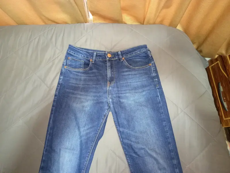 Jeans de mezclilla azul para hombre - 5
