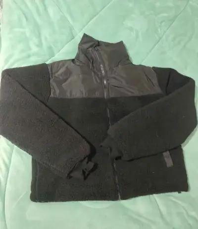 Chaqueta de lana negra con cierre - miniatura 2