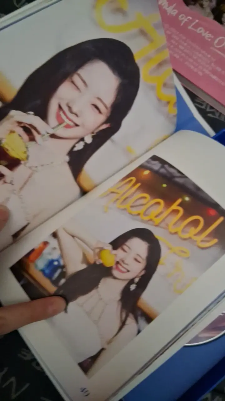 Álbum 'Taste of Love' de TWICE, 10º Mini Álbum - 3