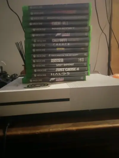 Xbox one con 15 juegos se permuta por xboxseries s - miniatura 1