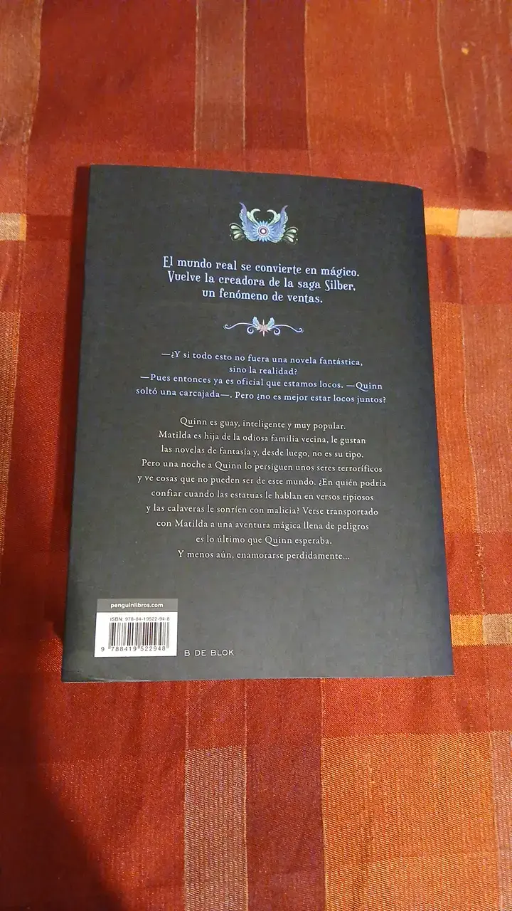 Libro 'Lo Que Esconde La Noche' de Kerstin Gier - 2