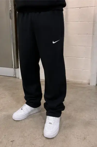 Pantalones deportivos negros Nike para hombre - miniatura 1