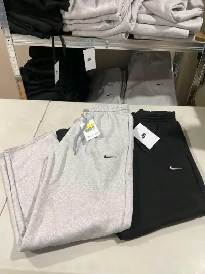 Pantalones deportivos negros Nike para hombre - miniatura 2