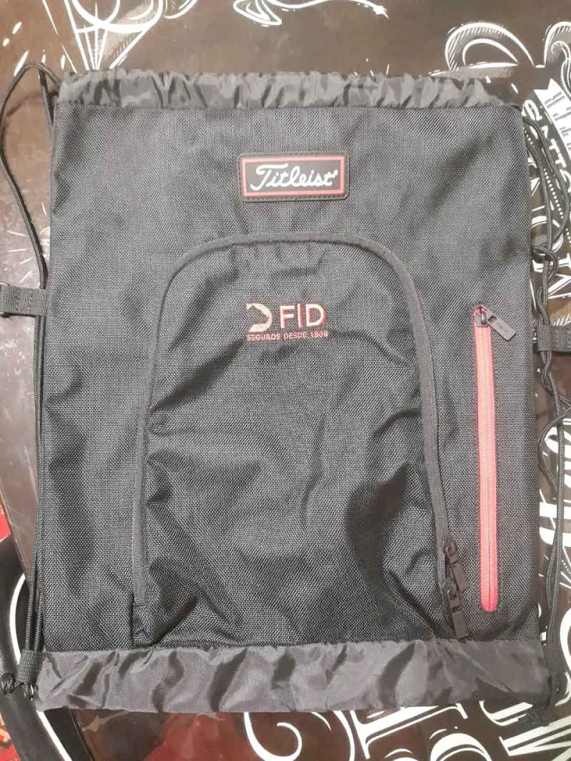 Bolsa de tela negra con cordón ajustable - 1