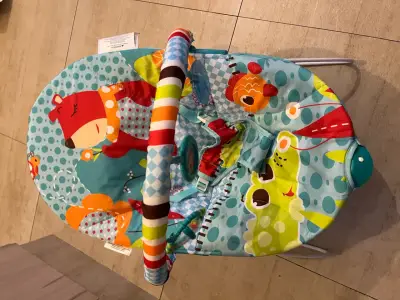 Silla mecedora para bebé con diseño colorido - miniatura 2