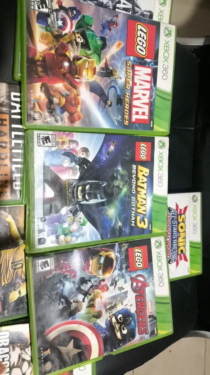 Juegos Xbox 360 LEGO Marvel y Batman - 1