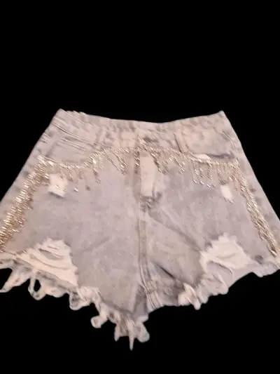 Shorts de mezclilla con detalles de pedrería - miniatura 2