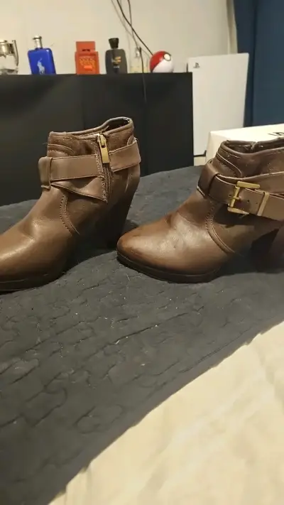 Botines de cuero marrón con hebilla - miniatura 2