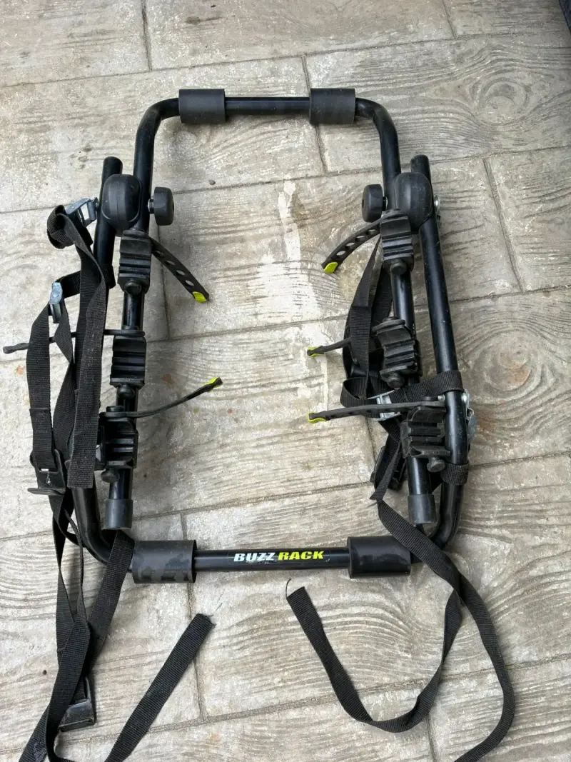 Portabicicletas Buzz Rack plegable para auto - 1