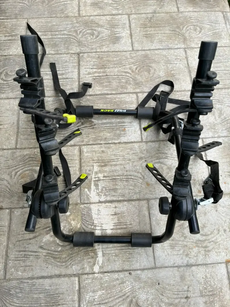 Portabicicletas Buzz Rack plegable para auto - 2