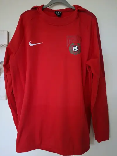 Polerón rojo con capucha y logo deportivo - miniatura 1