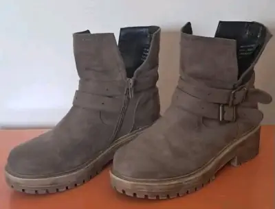 Botines de gamuza marrón con hebillas - miniatura 1