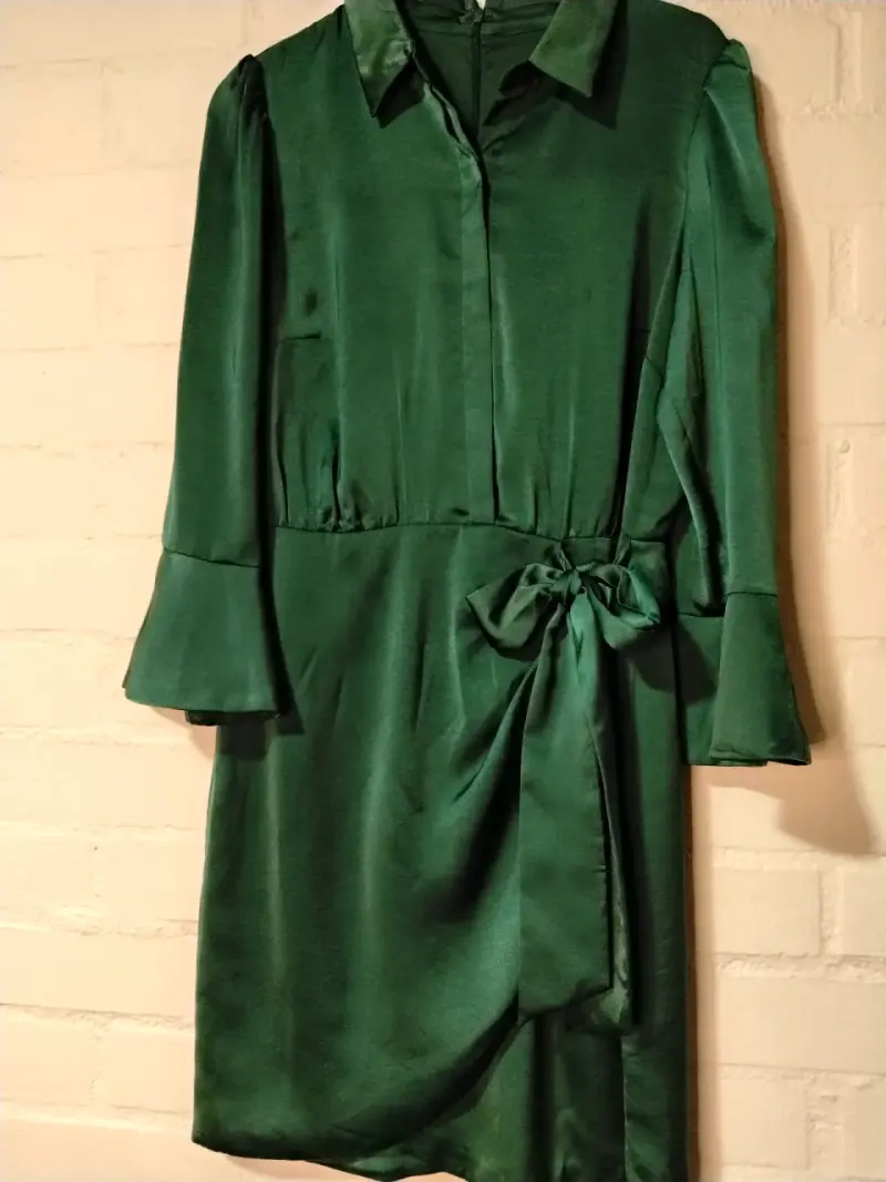 Vestido verde elegante Vince Camuto con lazo - 1
