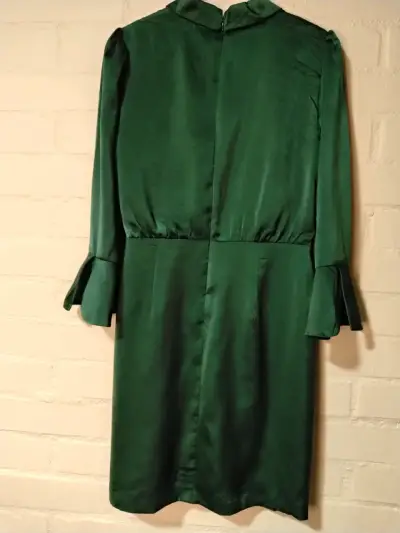 Vestido verde elegante Vince Camuto con lazo - miniatura 2