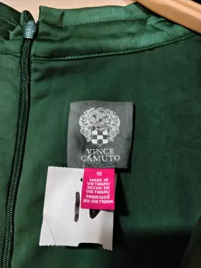 Vestido verde elegante Vince Camuto con lazo - miniatura 3