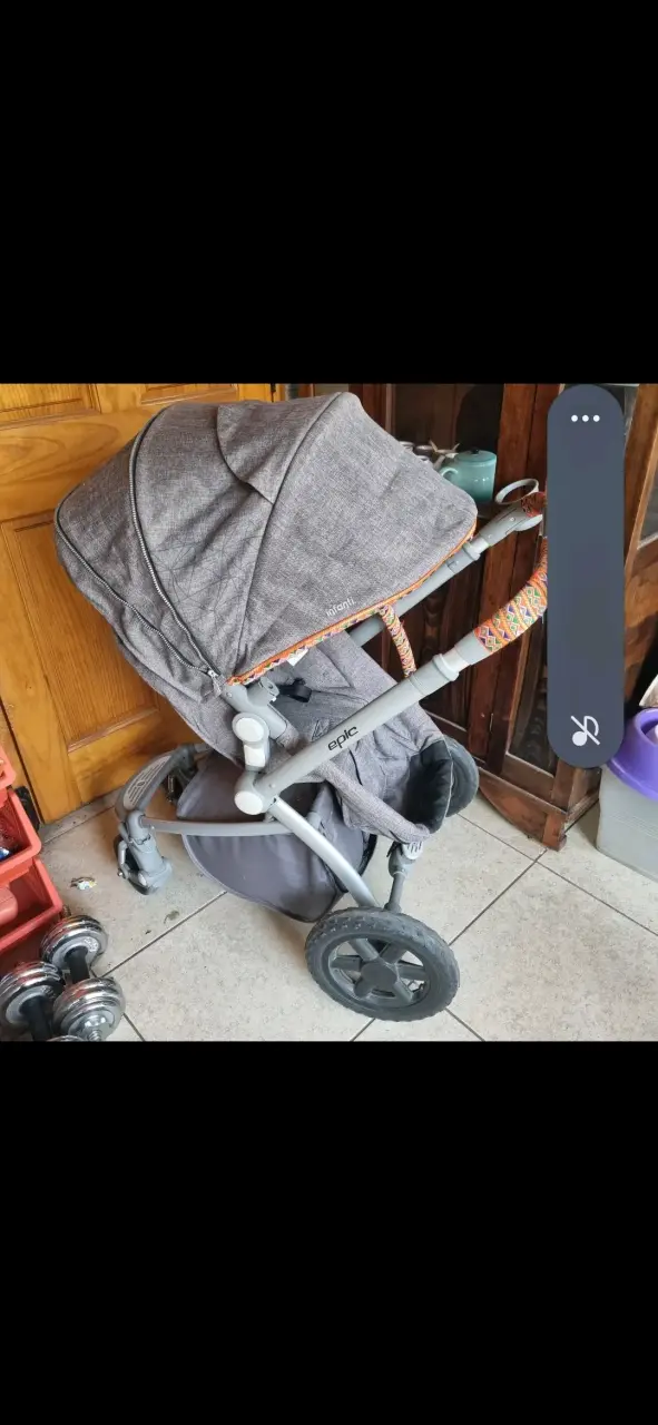 Coche de bebé Infanti Epic gris con silla de auto - 2
