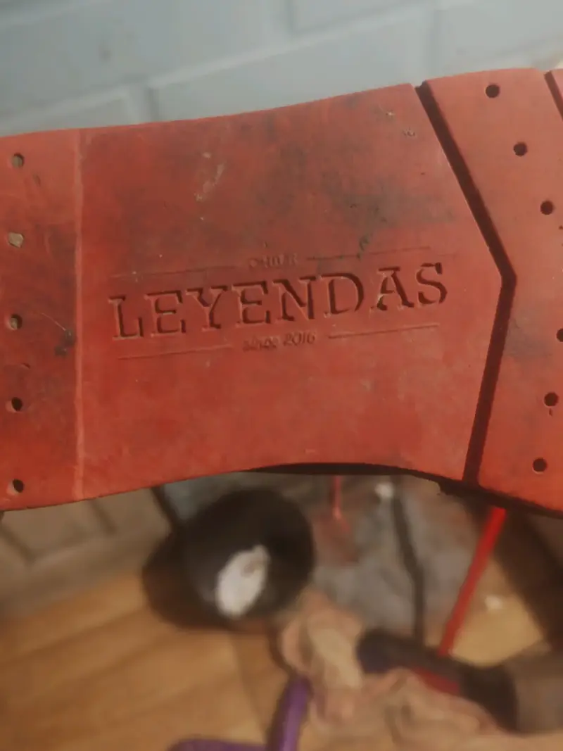 Botines de cuero Leyendas negros con cordones rojos - 1