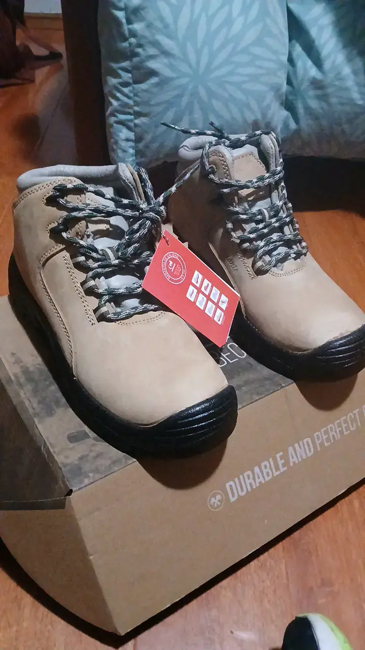 Botas de trekking beige / Zapatos de seguridad - 1