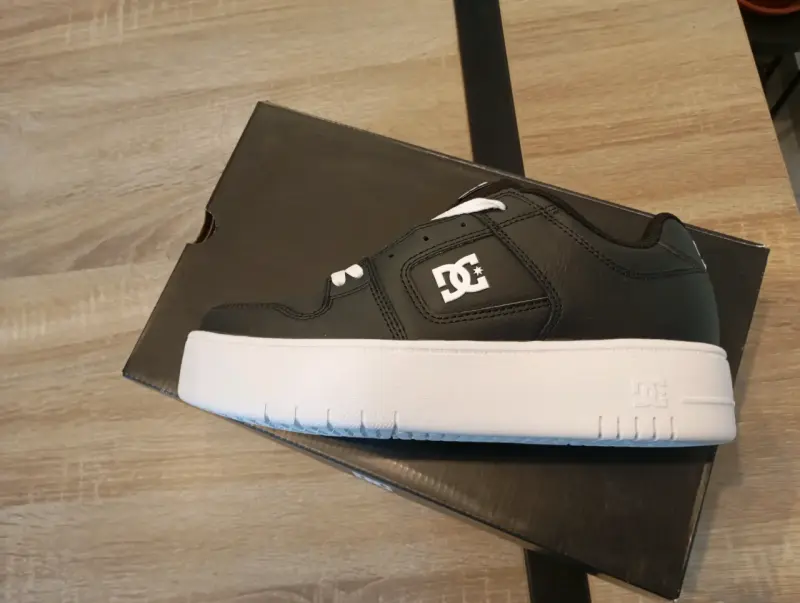Zapatillas DC Manteca 4 Platform negras para mujer - 2