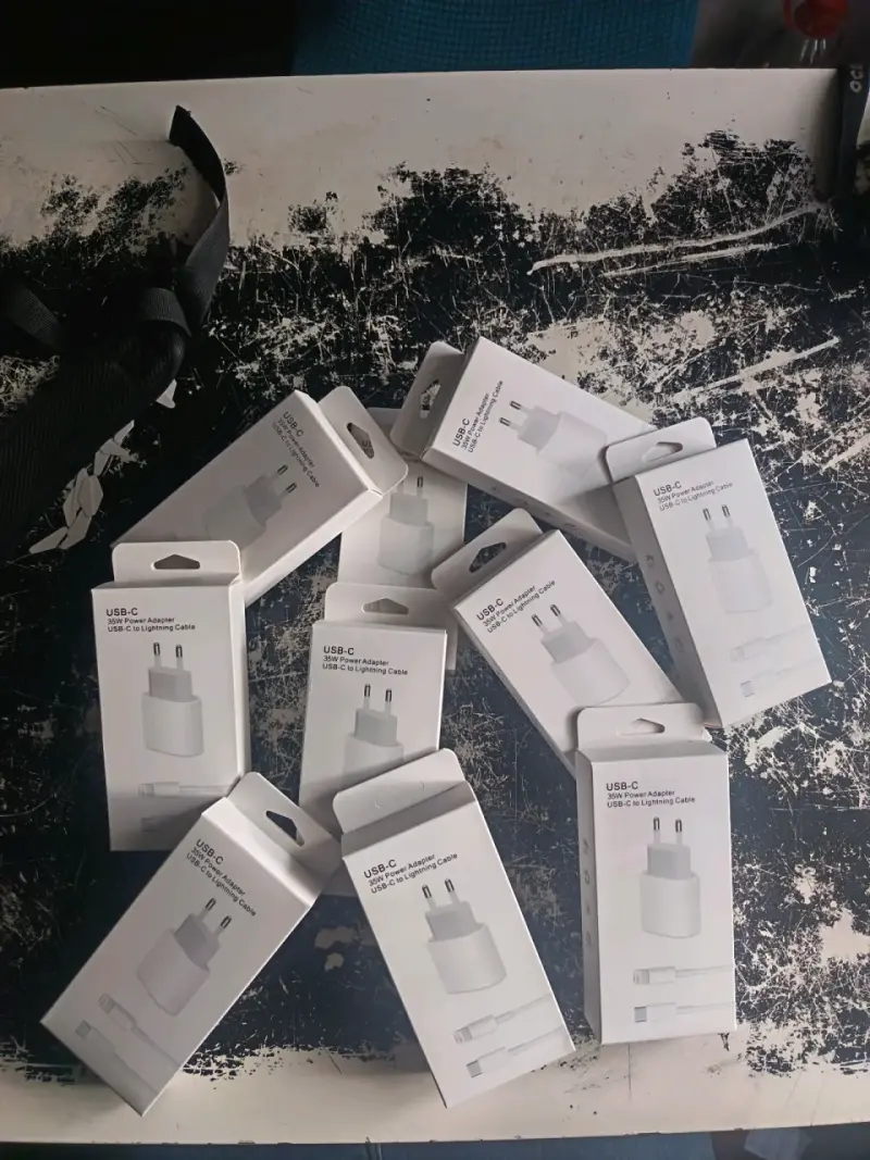 Cargador USB-C 35W con Cable Lightning - 1