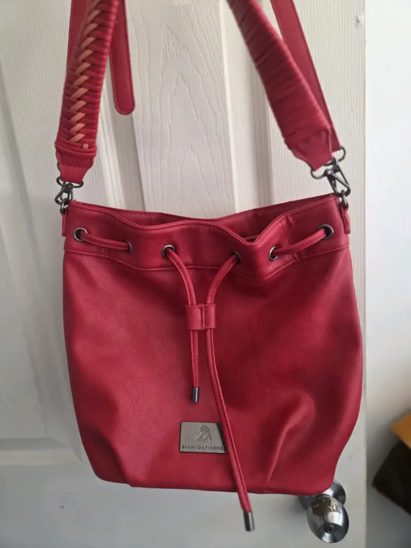 Bolso rojo de cuero Giani Dafirenze