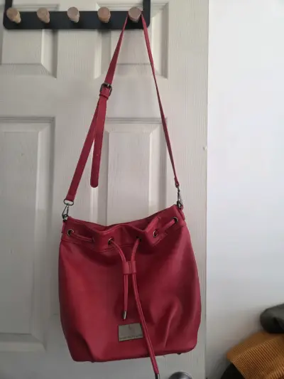 Bolso rojo de cuero Giani Dafirenze - miniatura 4