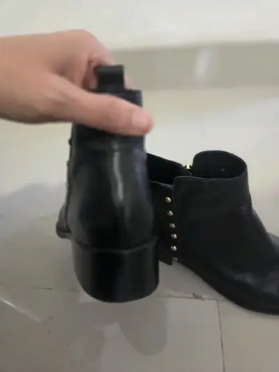 Botines de cuero gacel negro con tachas - miniatura 4