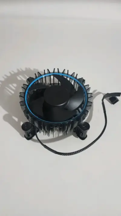 Disipador intel Cooler i5 12400 f usado casi nuevo - miniatura 5