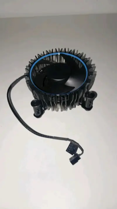Disipador intel Cooler i5 12400 f usado casi nuevo - miniatura 6