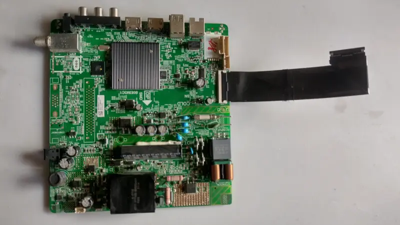 Placa base de TV con conectores HDMI