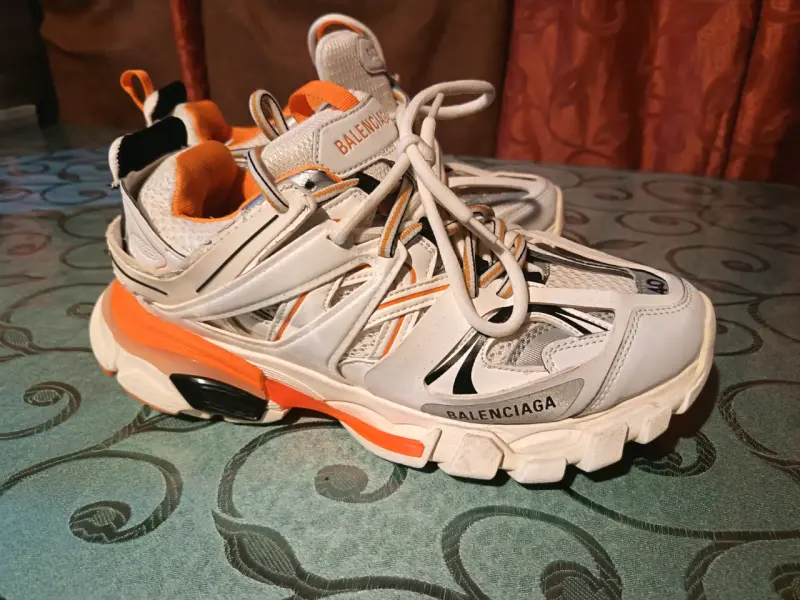 Zapatillas deportivas Balenciaga Track blancas y naranjas - 1