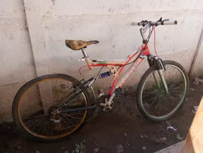 Bicicleta montaña Lahsen Impact usada - miniatura 4