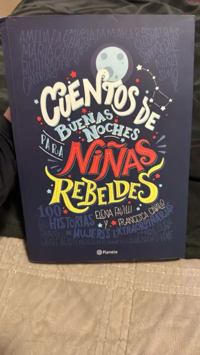 Libro Cuentos De Buenas Noches Para Niñas Rebeldes - miniatura 1
