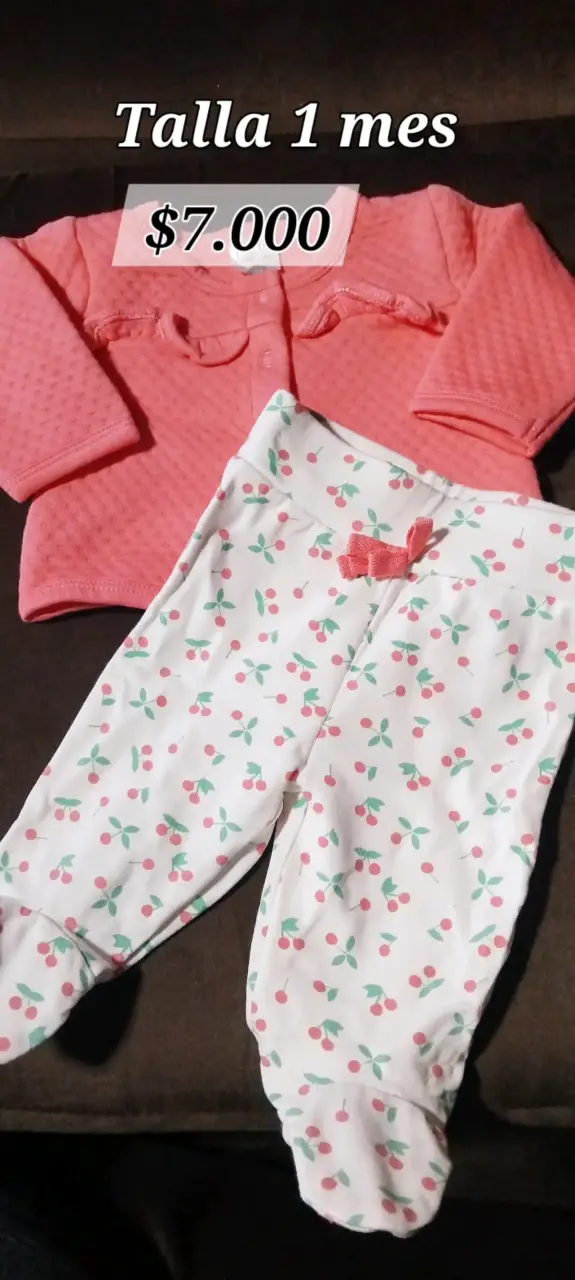 Conjunto de bebé talla 1 mes con diseño de cerezas