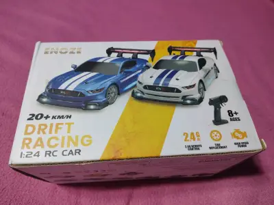 Auto RC Drift Racing 1:24 Enoze con Control Remoto - miniatura 1