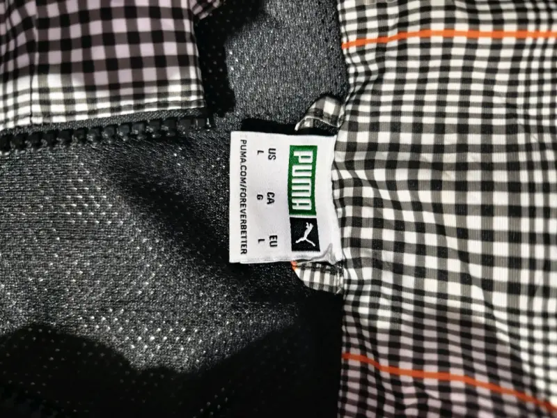 Chaqueta a cuadros Puma con diseño moderno - 2