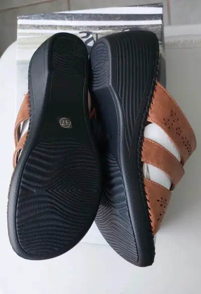 Sandalias de cuero marrón New Walk para mujer - miniatura 2